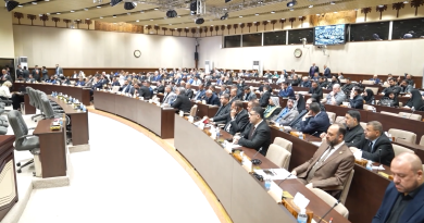 نائب: خلافات كتل الحكومة عطلت البرلمان وعرقلت التصويت على قوانين مهمة